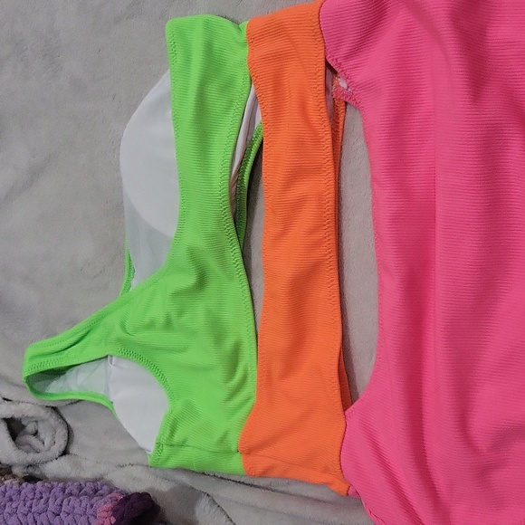 Popvil Swimsuit - Picture 7 of 12